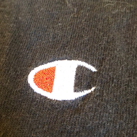 VTG Champion Embroidered logo shirt - Picture 2 of 3